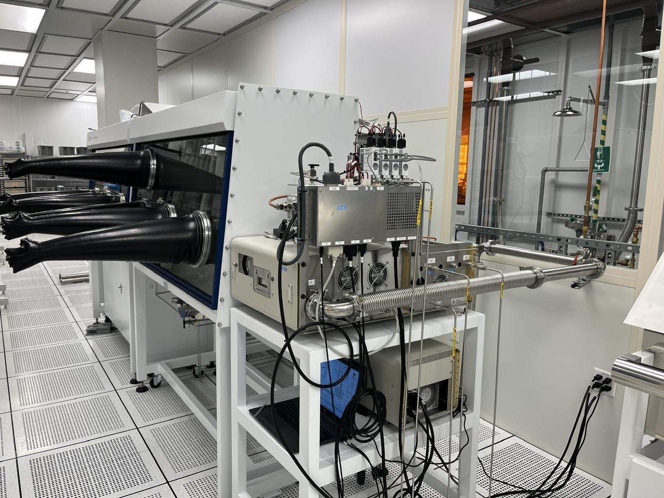 Glovebox