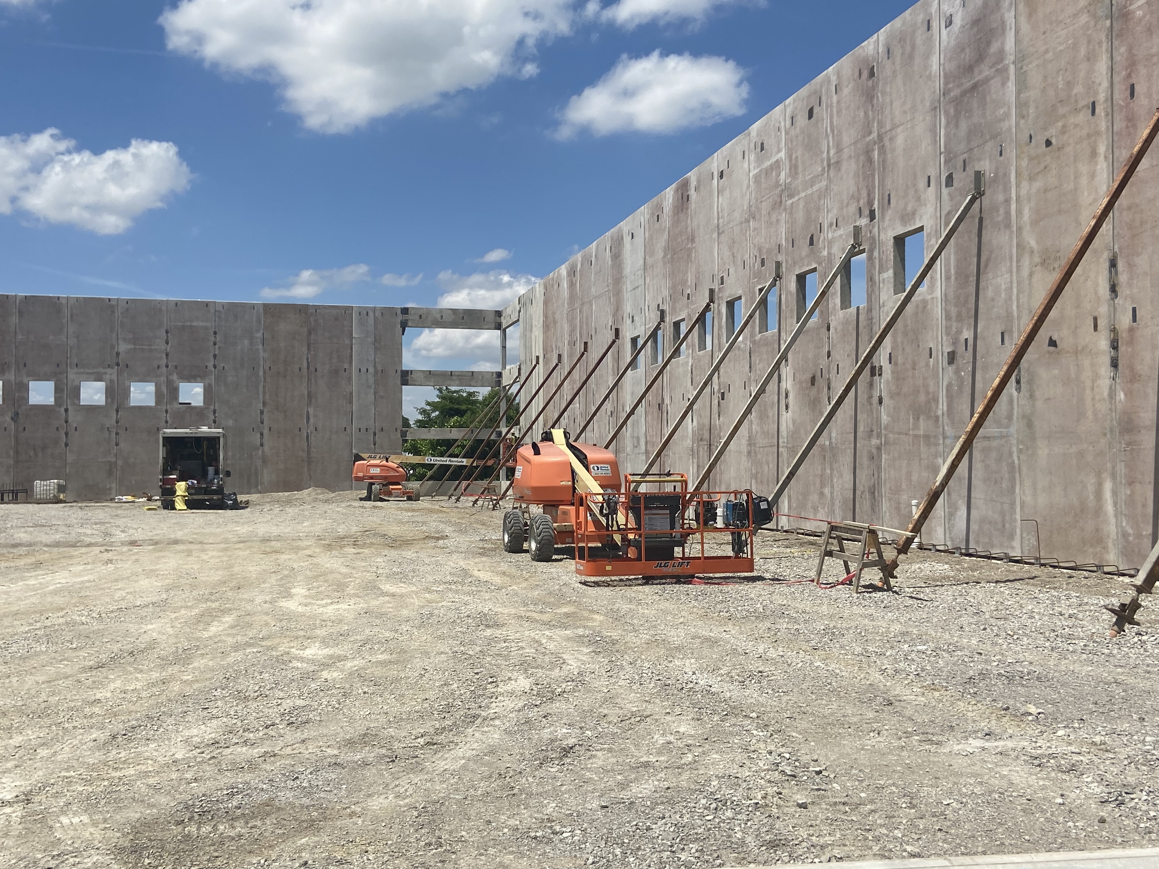 Hilliard Self Storage Bracing