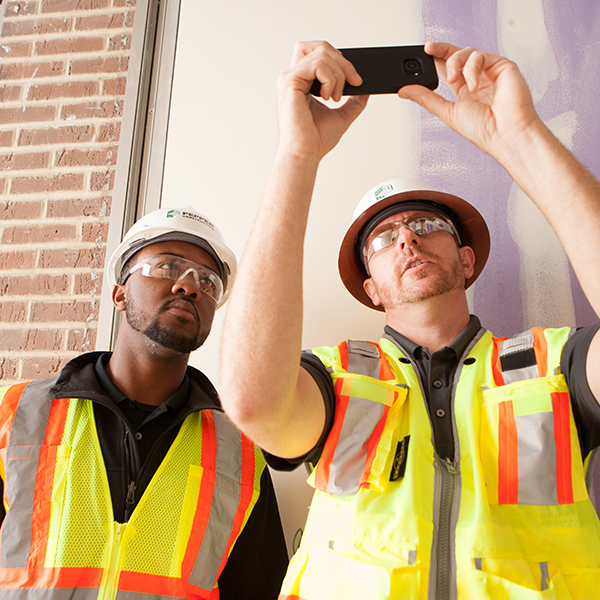 Jobsite-safety-walk