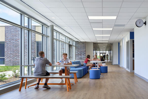 Manhattan Middle School SD114