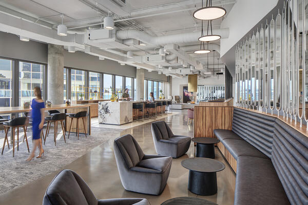303 East Wacker Drive Amenity Space Lounge