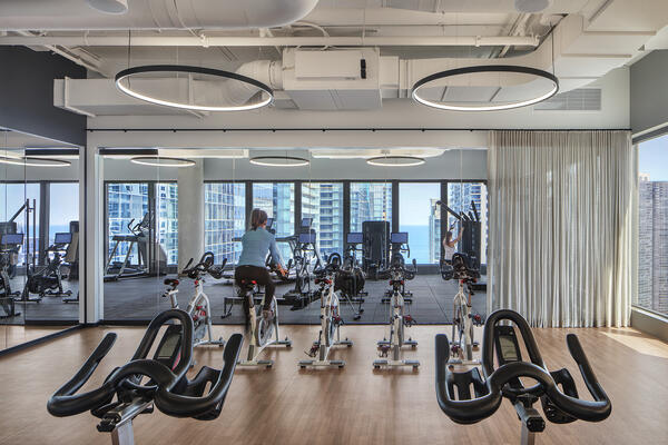 303 East Wacker Drive Amenity Space Gym