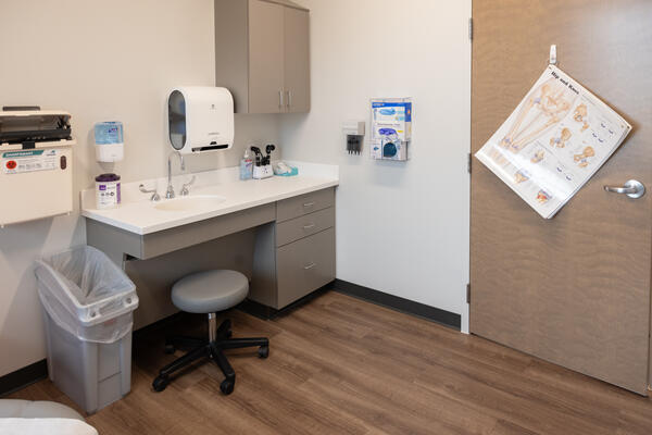 IU Health, Exam rooms, MOB, Healthcare, Healthcare Construction, nurse, doctors, Hospital, nurse station, locker rooms, Pepper Indiana, Pepper Construction, Nashville, Indiana, YMCA, Indian University Health, Indiana University 