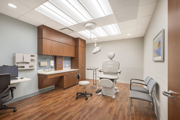 Northwestern Medicine Physician-Based Clinic and Hospital Outpatient Department Exam Room
