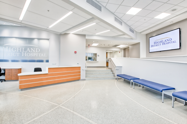 Expanded parking and additional registration access points create a more welcoming patient experience. 