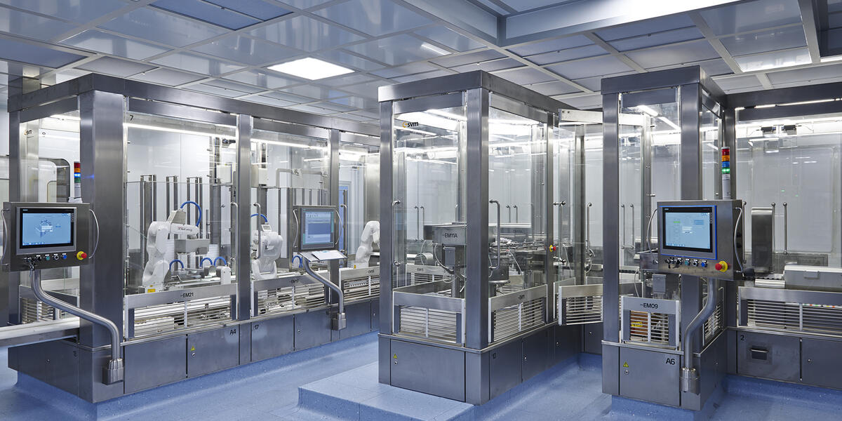 Science and Technology, pharmaceutical, manufacturing, vials, industrial, life sciences, production, biology, cleanroom,  Pepper Construction, Fishers, Indiana