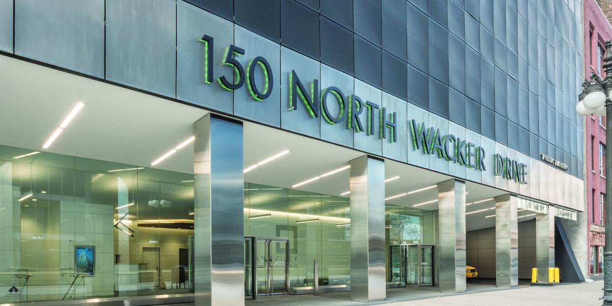 150 N Wacker lobby exterior