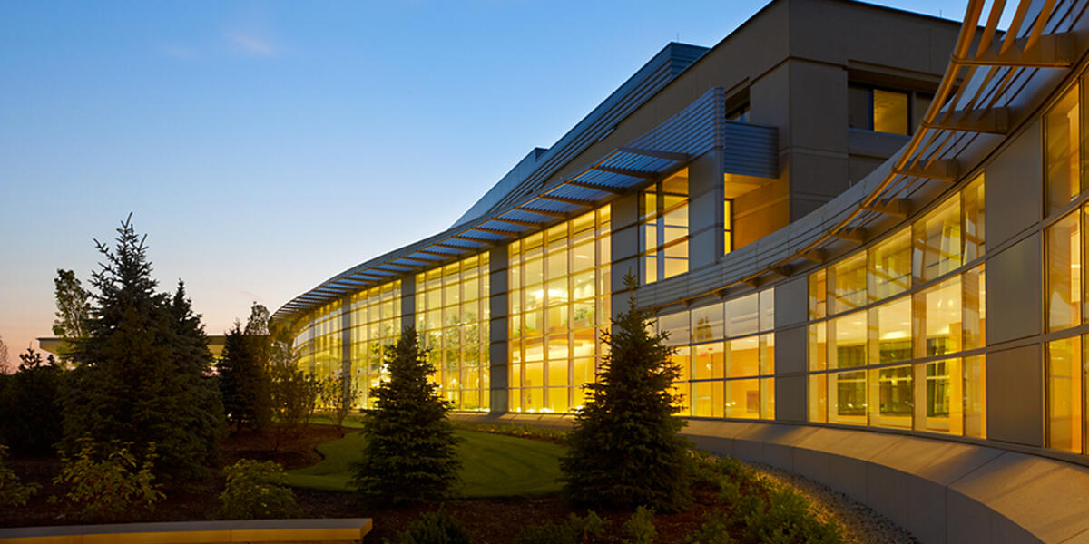 Glenbrook Hospital at night