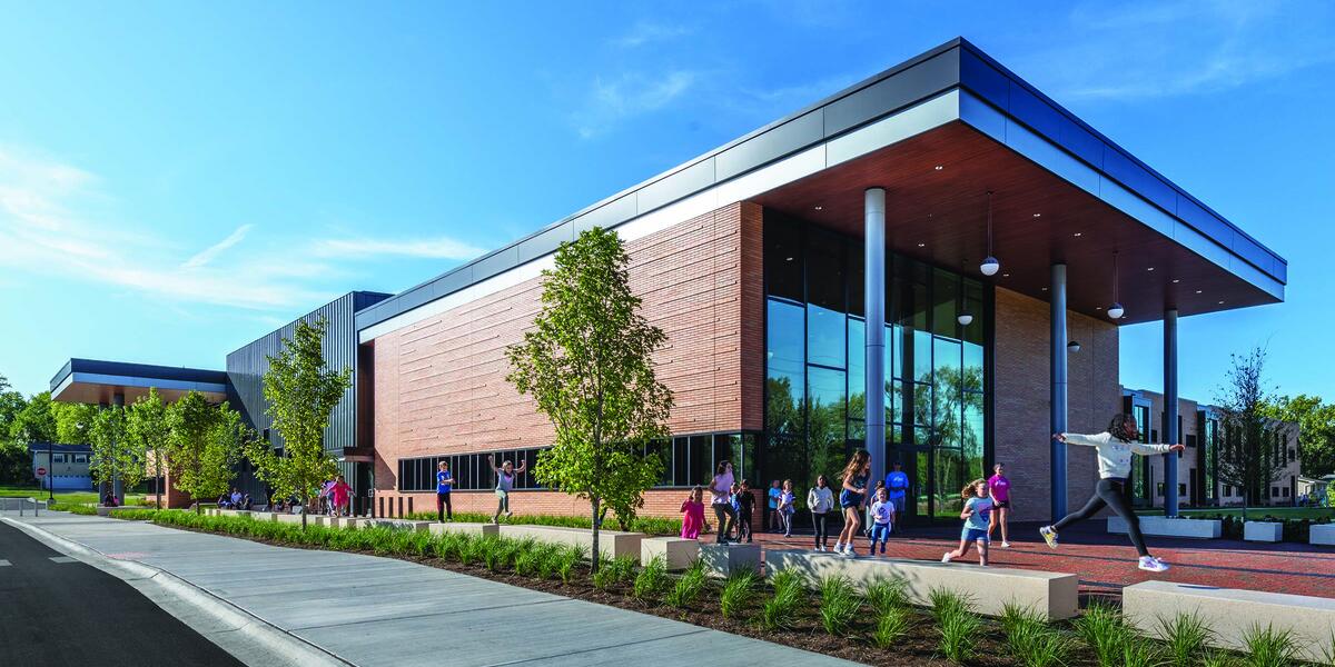 Pepper Builds Lisle Elementary School