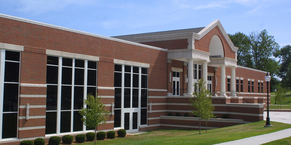 Monmouth College Huff Athletic Center