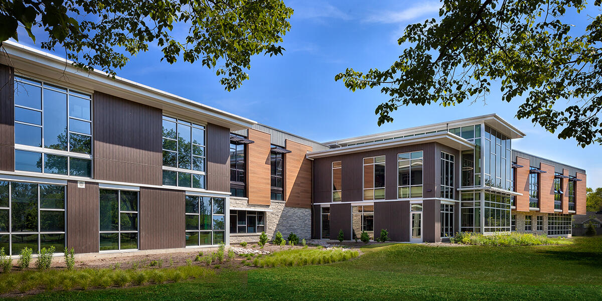 Sunset-Ridge-building-facade