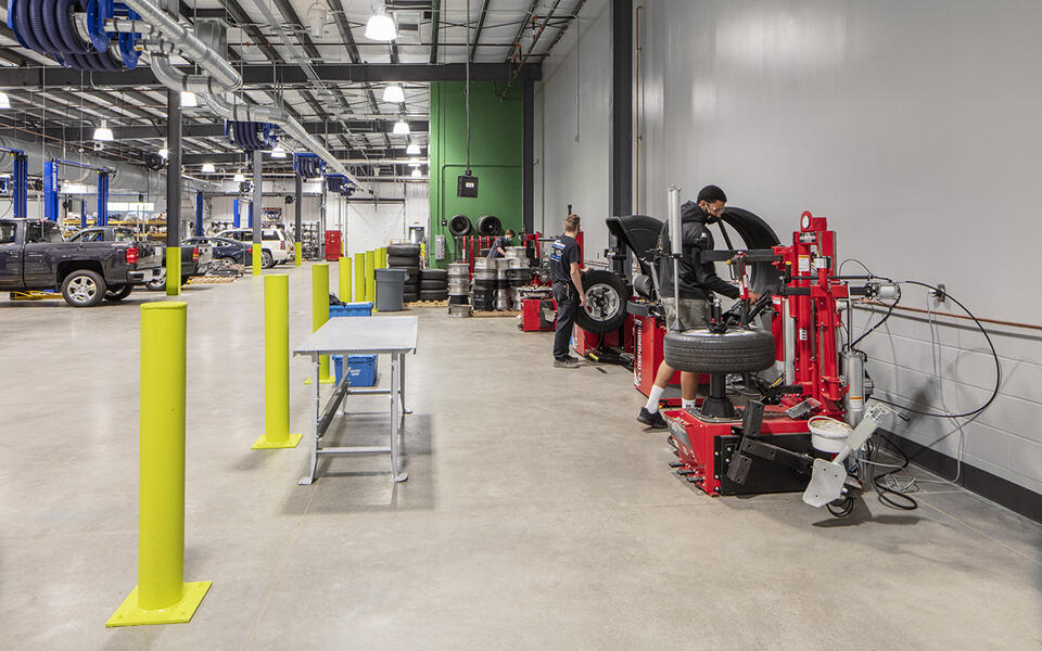 Ivy Tech Auto training lab