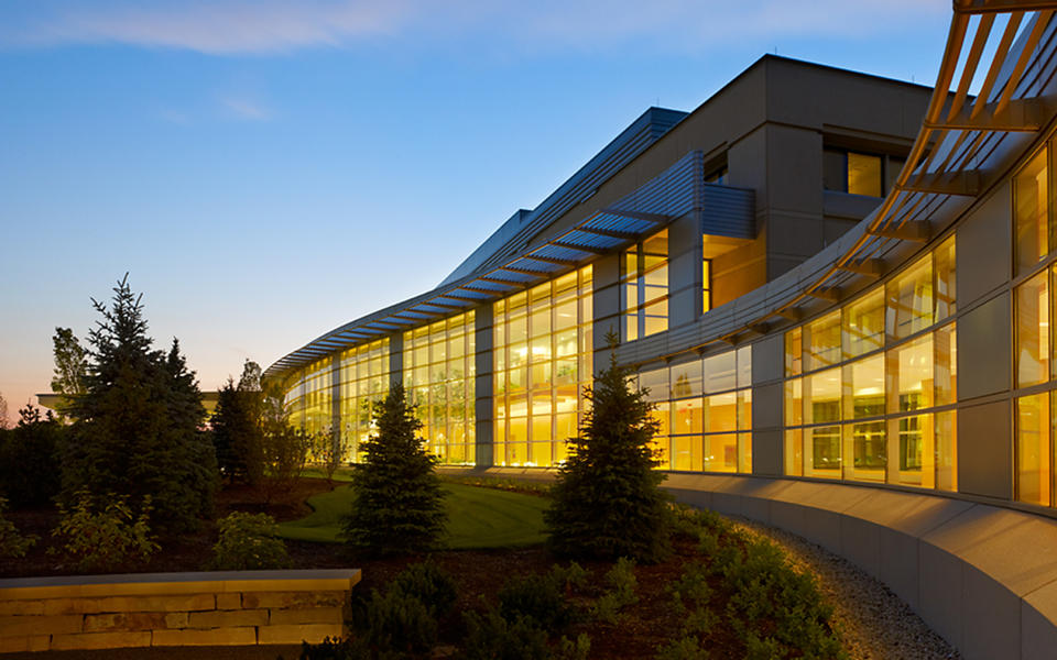 Glenbrook Hospital at night