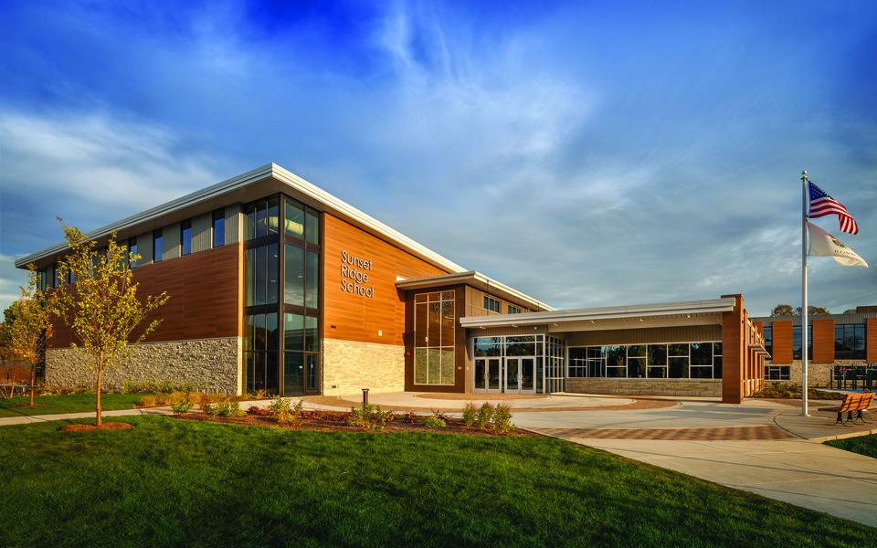 Pepper Builds Sunset Ridge Elementary